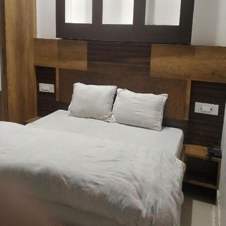 Hotel Bansal Residency, Sirsa Eksteriør bilde